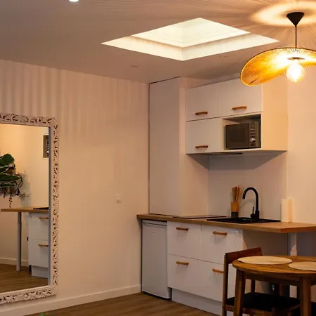 Appartamento With Jacuzzi, Sauna & Round King Bed *